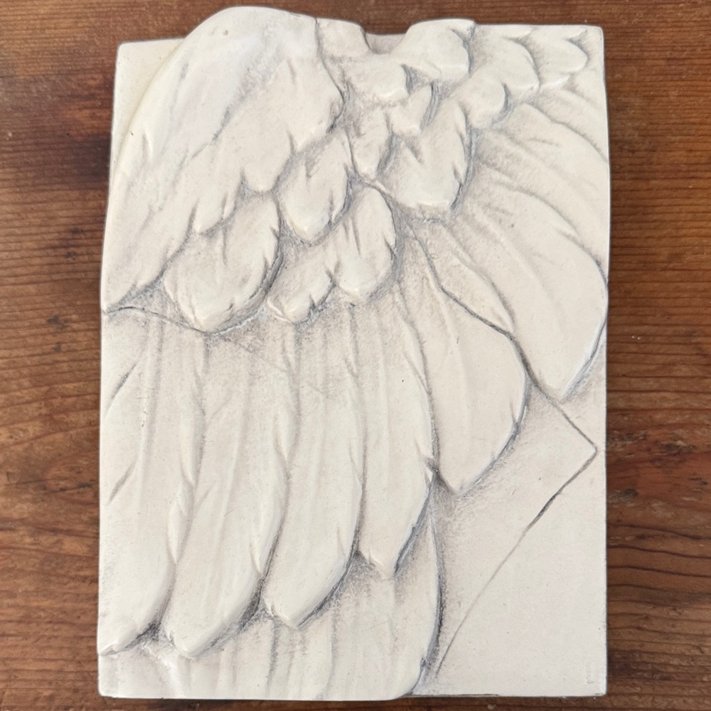 Sid Dickens Tile - Wing - T05